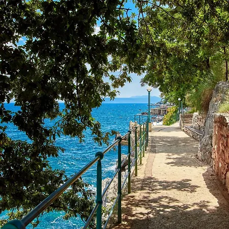 La Mer-3 By Interhome