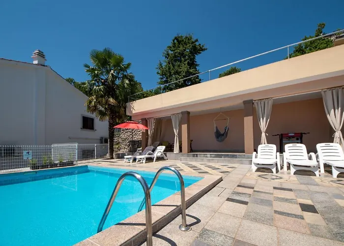 La Mer-3 By Interhome Lovran