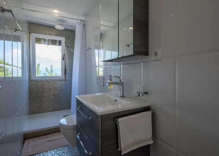 Apartment La Mer-3 By Interhome Lovran